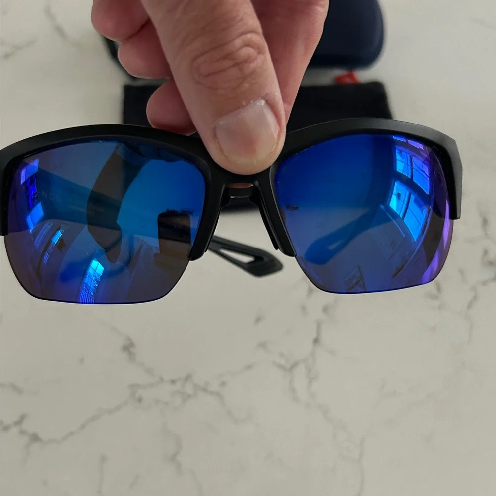 Like New Kaenon Arcata black frame sunglasses polarized blue mirror Oakley smith